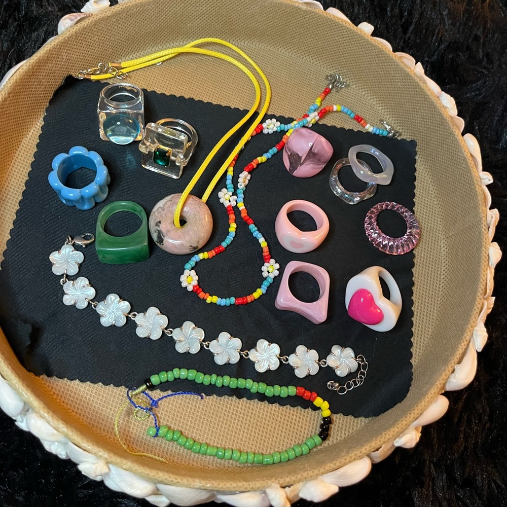 Fun Jewelry Set 🌸